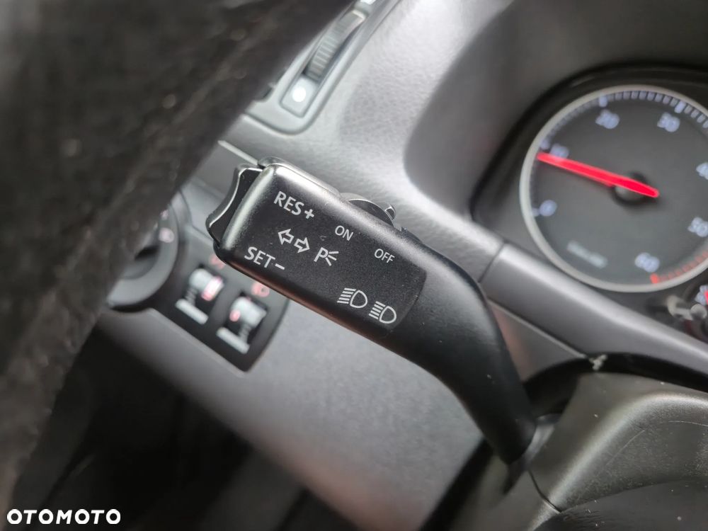 Volkswagen Touran 1.9 TDI - 11