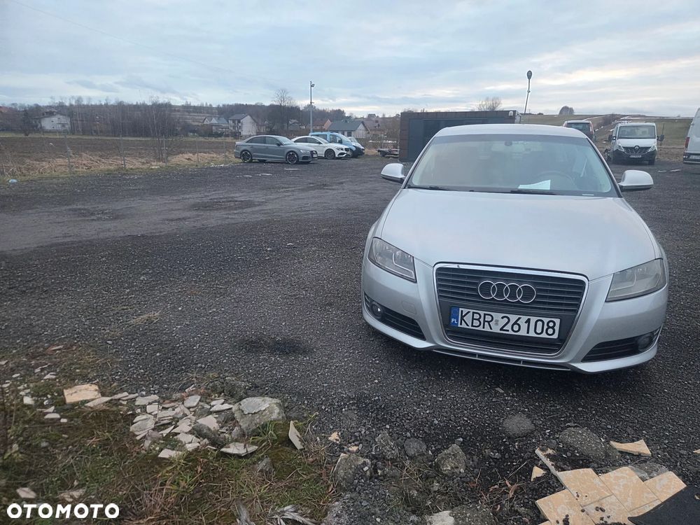 Audi A3 Sportback 2.0 TDI DPF Ambition - 2