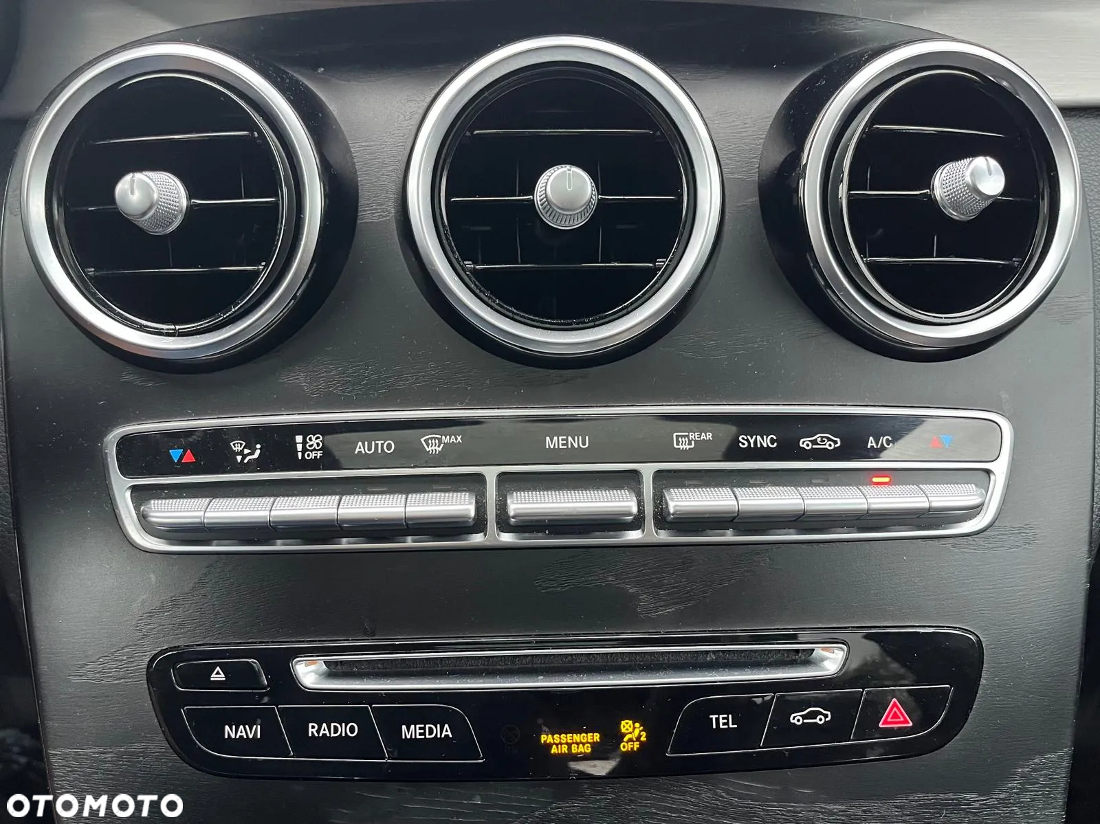 Mercedes-Benz GLC 300 4Matic 9G-TRONIC Exclusive - 20