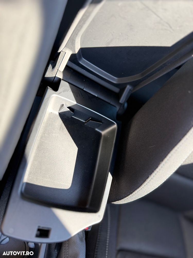 BMW Seria 1 120i Aut. Edition Sport - 16