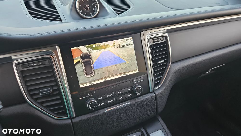 Porsche Macan - 10