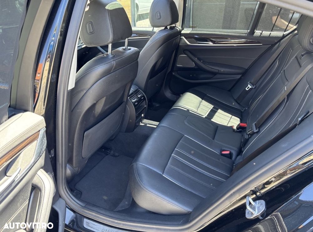BMW Seria 5 520i Aut. - 13
