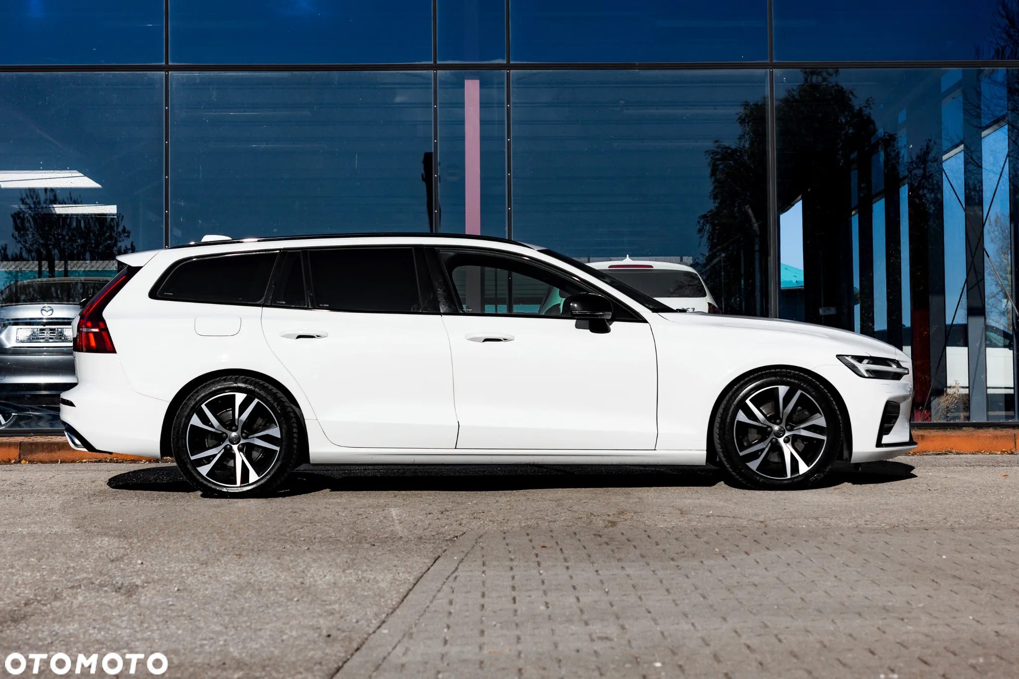 Volvo V60 B4 D Geartronic RDesign - 14