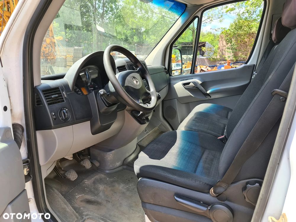 Mercedes-Benz Sprinter - 5