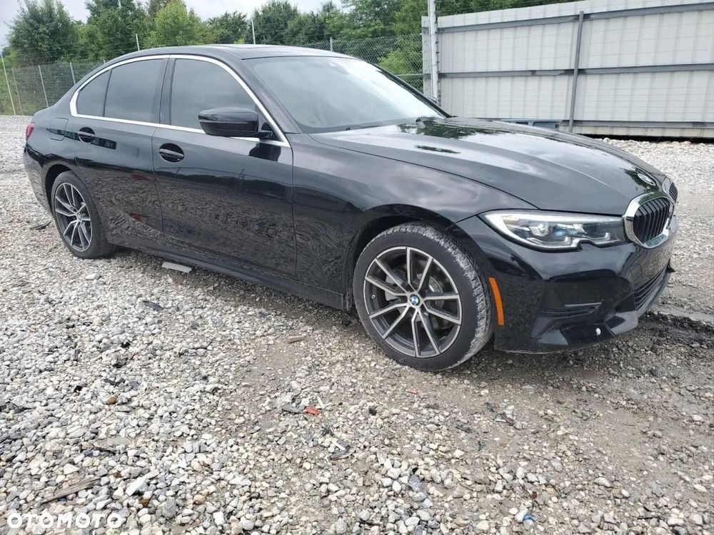 BMW Seria 3 330i - 4