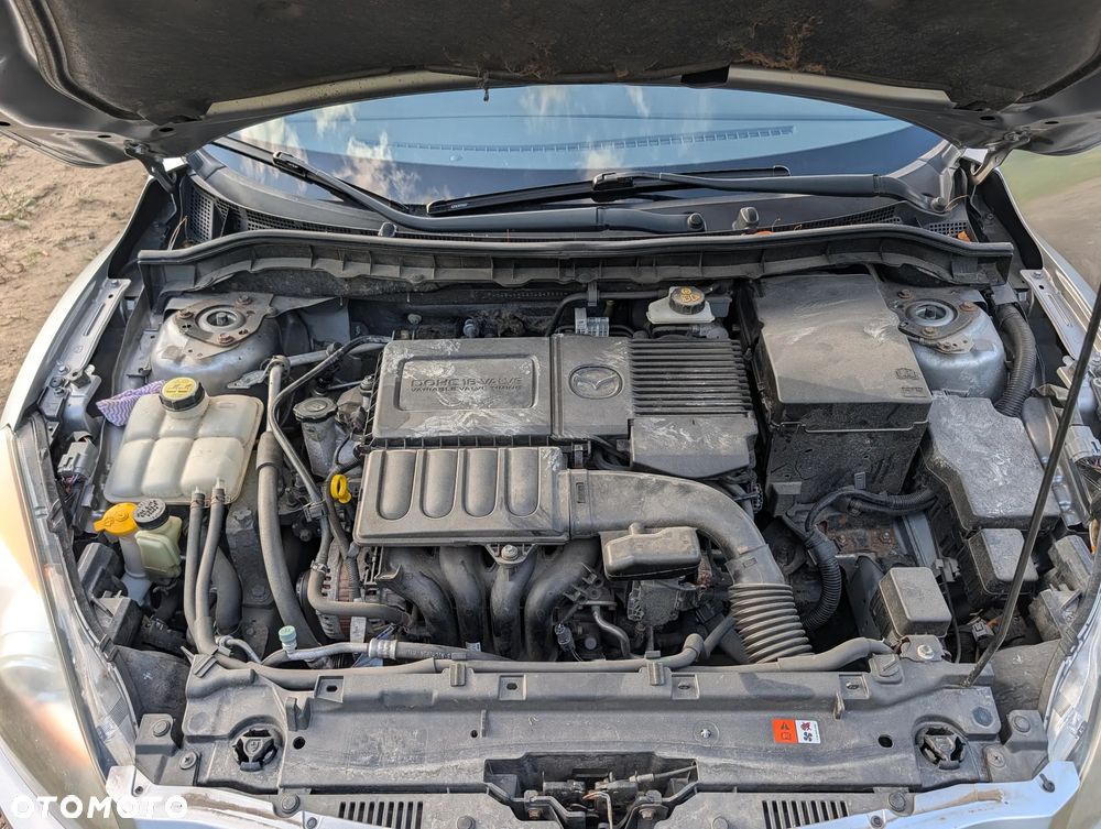 Mazda 3 1.6 Exclusive + - 17