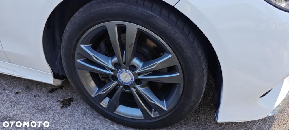 Mercedes-Benz Klasa E 250 BlueTEC 4Matic 7G-TRONIC Avantgarde - 8