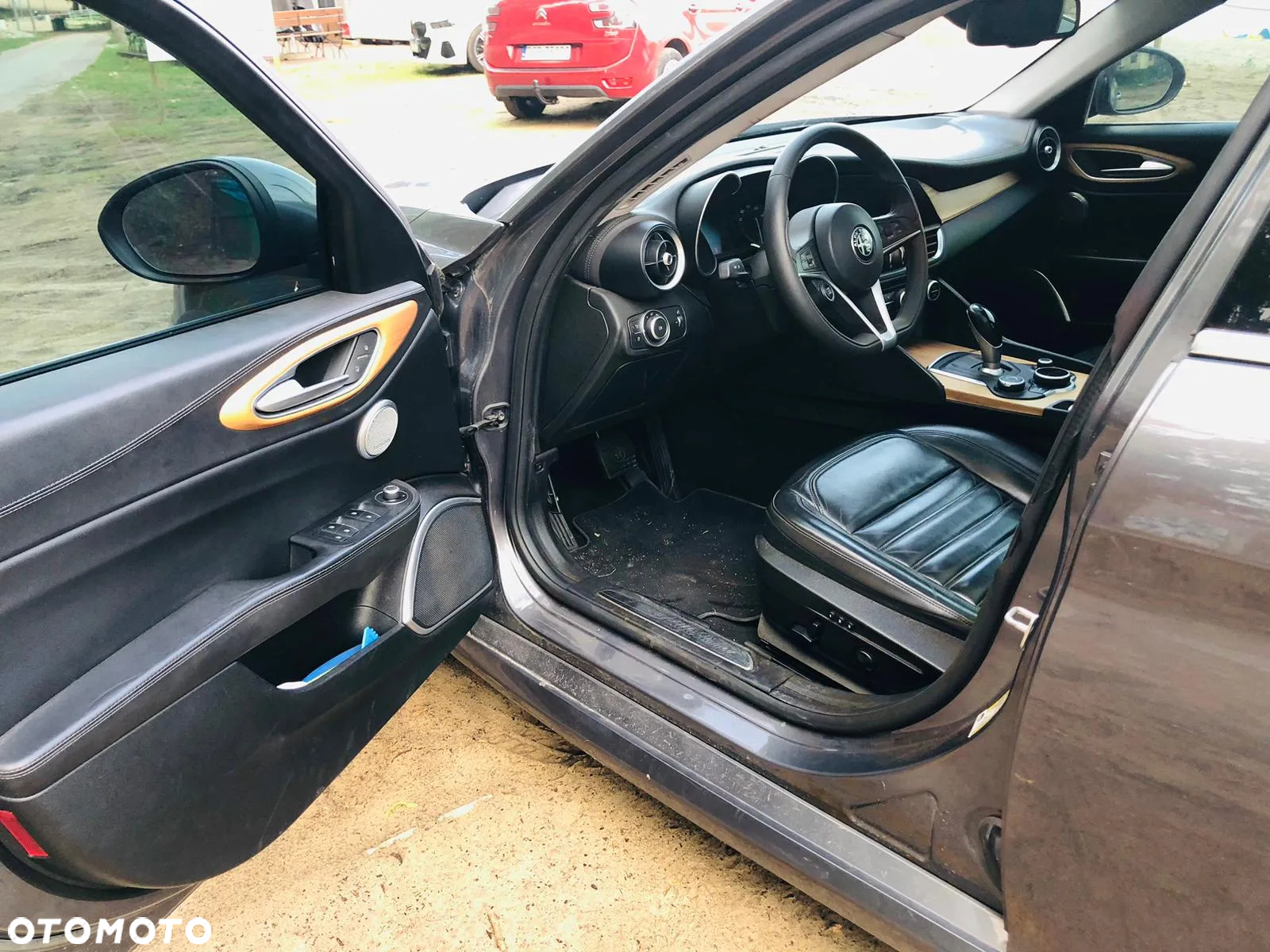 Alfa Romeo Giulia 2.0 Turbo 16V AT8 Veloce Ti - 16