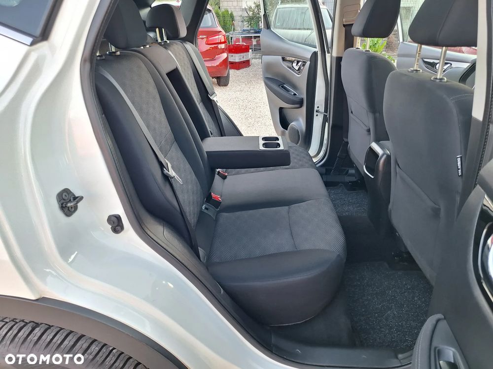 Nissan Qashqai 1.2 DIG-T Xtronic TEKNA - 29