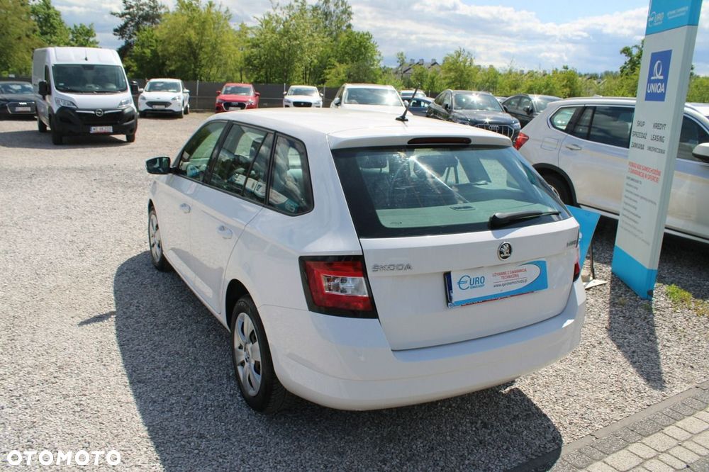 Skoda Fabia - 8