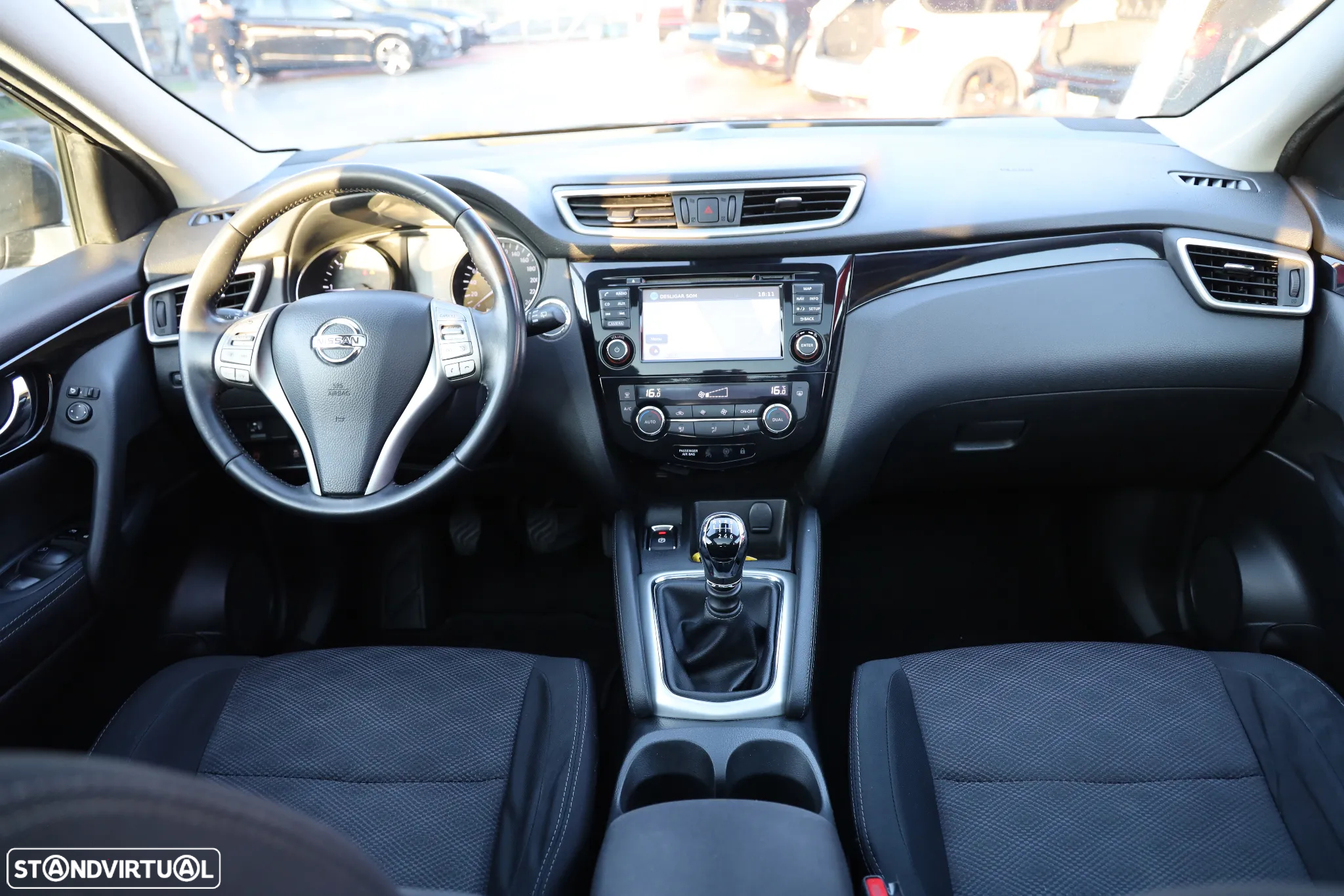 Nissan Qashqai 1.5 dCi N-Connecta 18 - 5