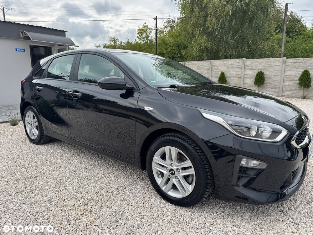 Kia Ceed 1.4 CVVT Dream-Team Edition - 16