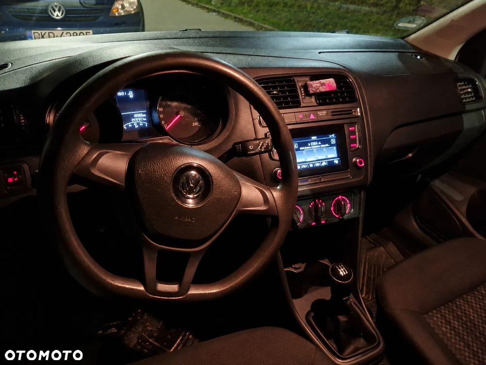 Volkswagen Polo - 7