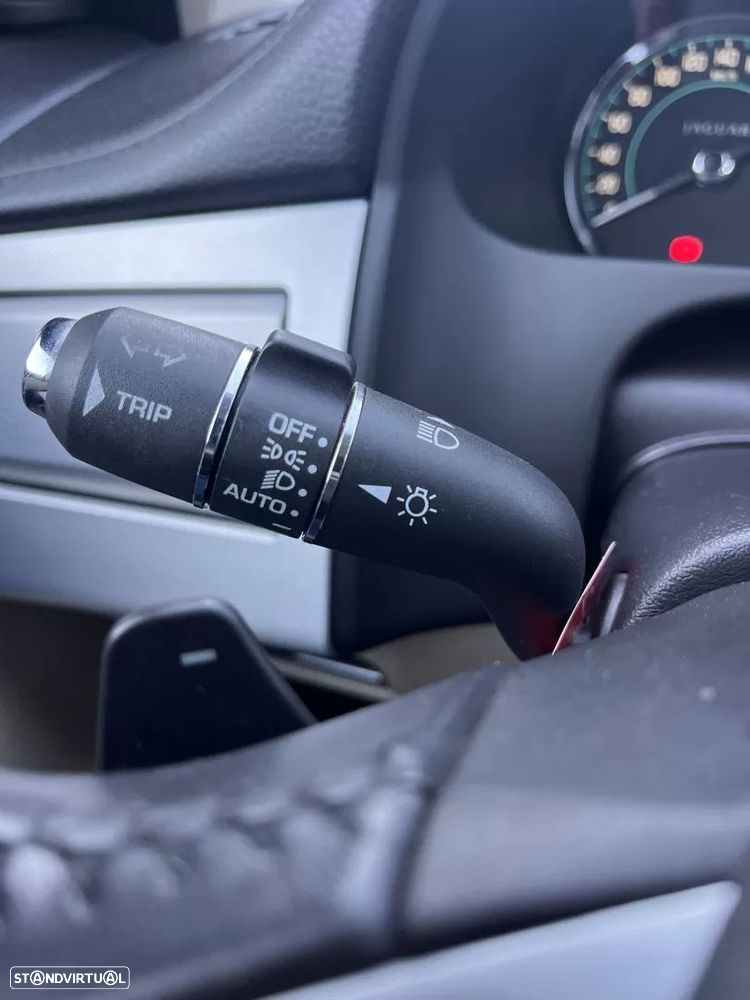Jaguar XF Sportbrake - 23