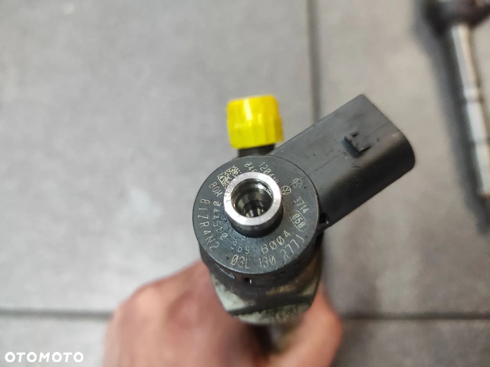 WTRYSK 2.0 TDI CR 03L130277J CSL CFH CFF VW AUDI SEAT SKODA CRAFTER A4 B8 Q5 08-16 WYSYŁKA !!!! - 2