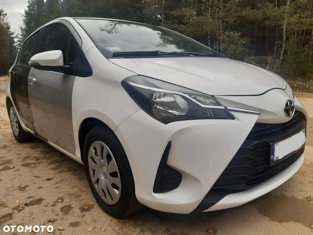 Toyota Yaris - 7