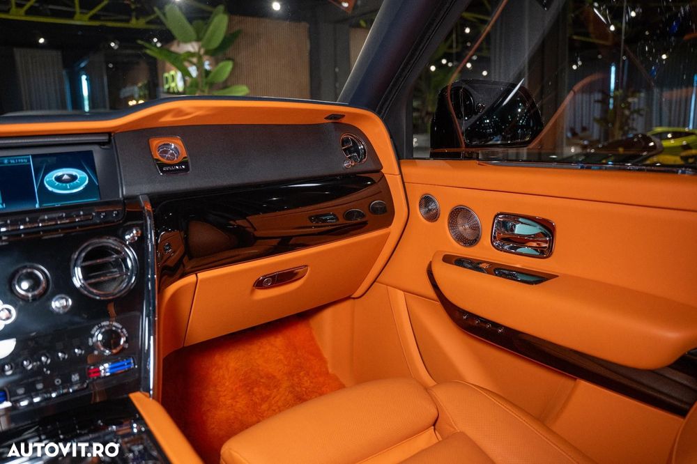 Rolls-Royce Cullinan - 22