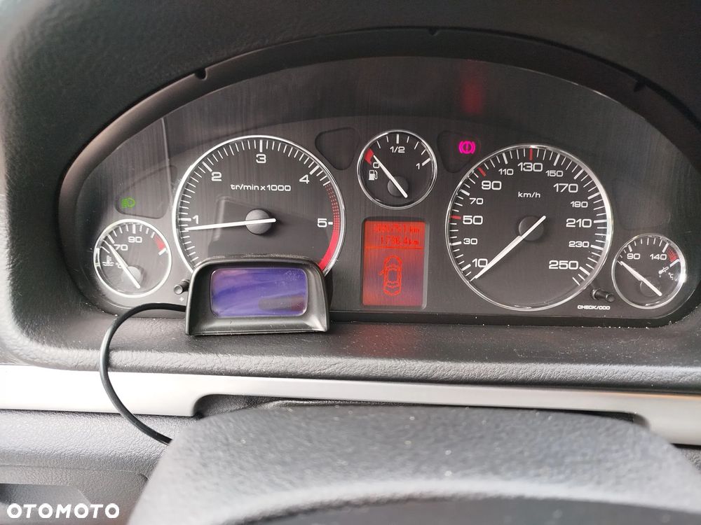 Peugeot 407 1.6 HDI Premium - 14