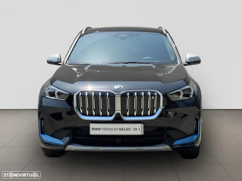 BMW iX1 xDrive30 xLine - 2