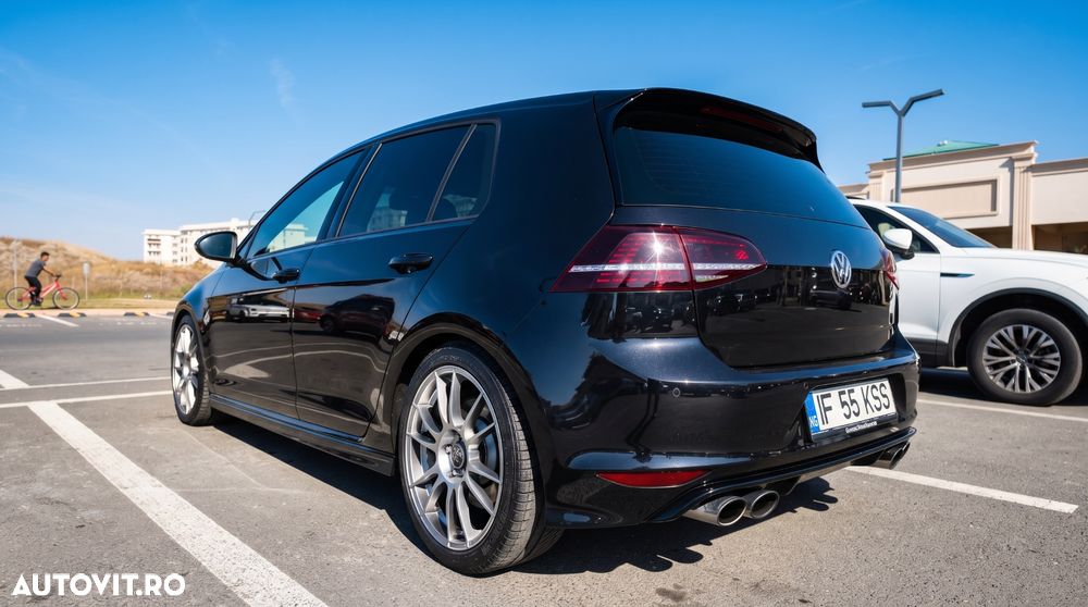 Volkswagen Golf 2.0 TSI BMT 4Mot DSG R - 6