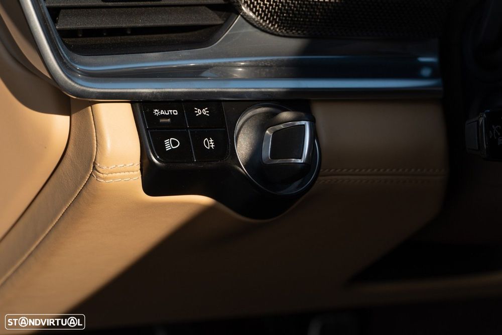 Porsche Panamera 4 S - 44