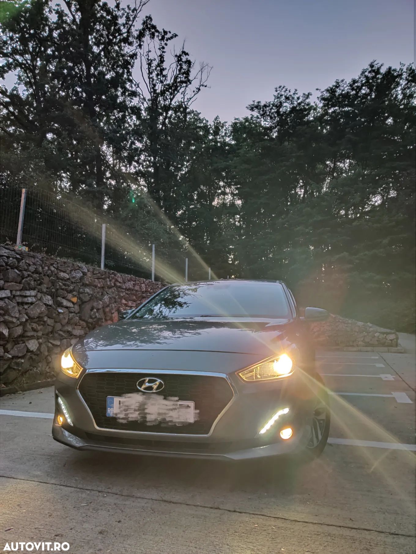 Hyundai i30 1.4 100CP 5DR M/T Highway - 1