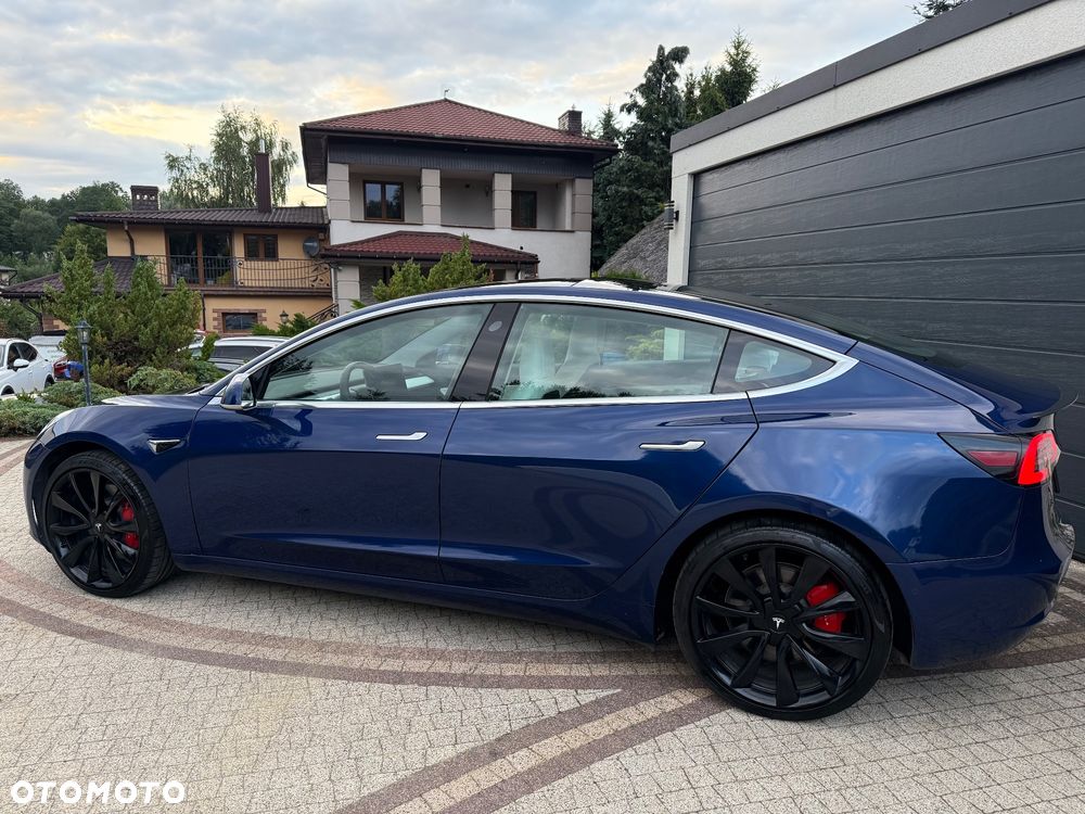Tesla Model 3 Langstreckenbatterie Allradantrieb Dual Motor Performance - 8