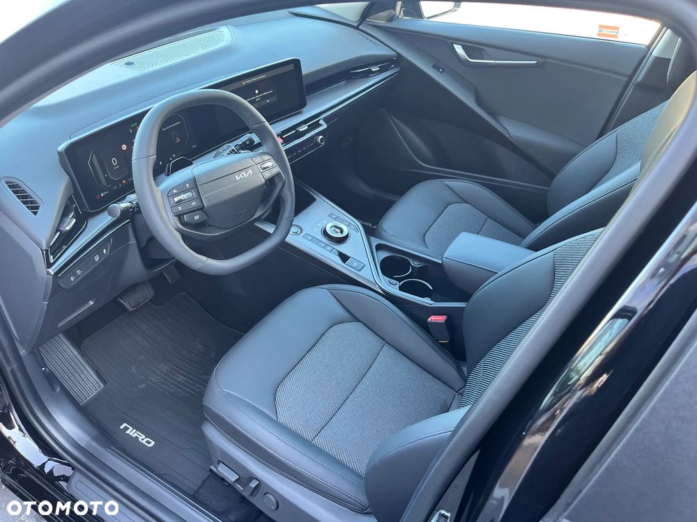 Kia Niro 1.6 GDI Hybrid Business Line - 14