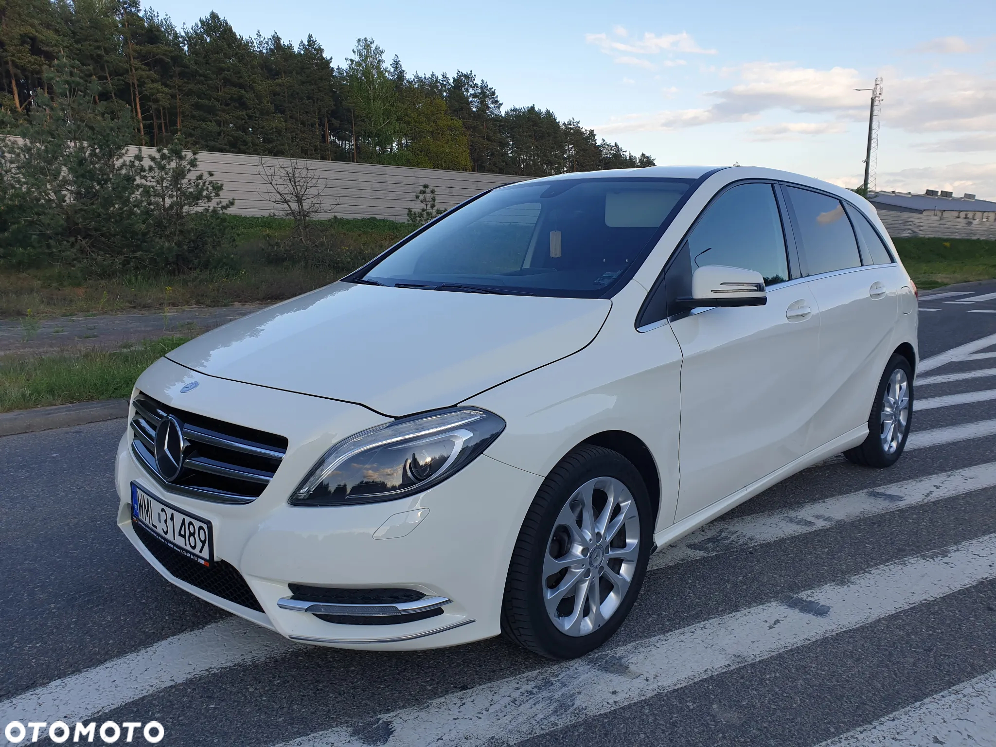 Mercedes-Benz Klasa B 200 CDI (BlueEFFICIENCY) 7G-DCT - 2