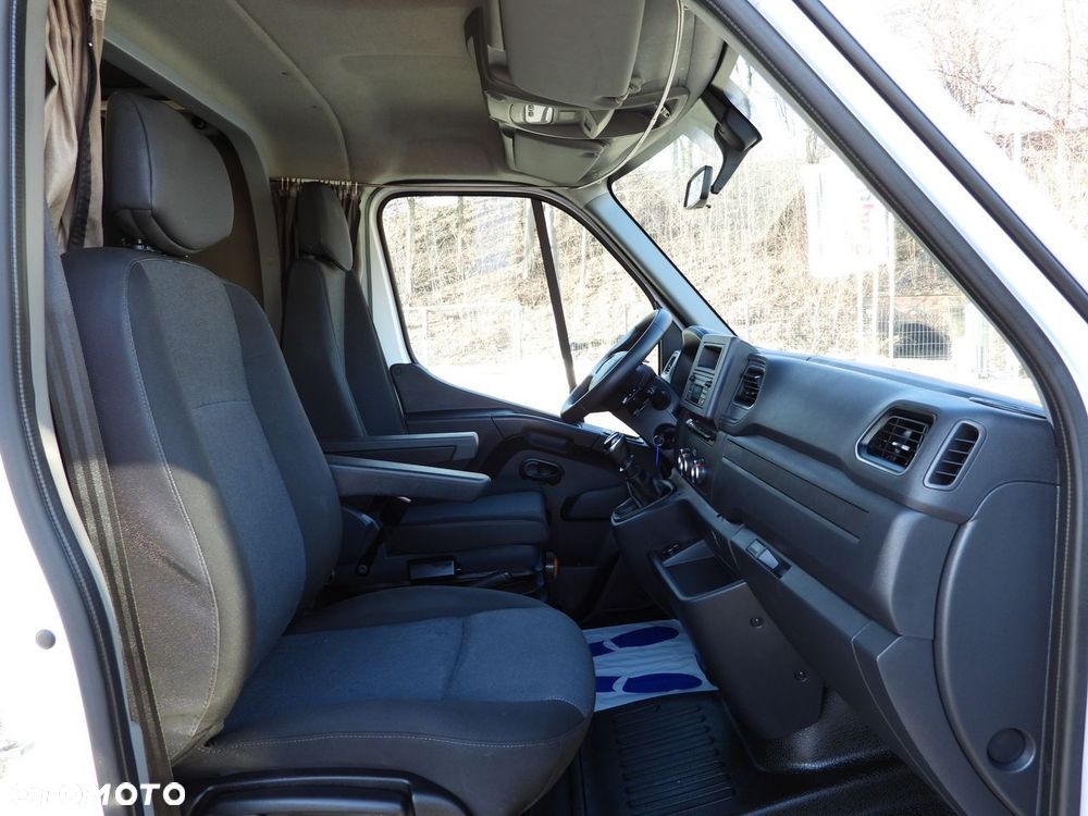 Renault MASTER PLANDEKA 10 PALET WEBASTO TEMPOMAT LEDY PNEUMATYKA KLIMATYZACJA  165KM - 35