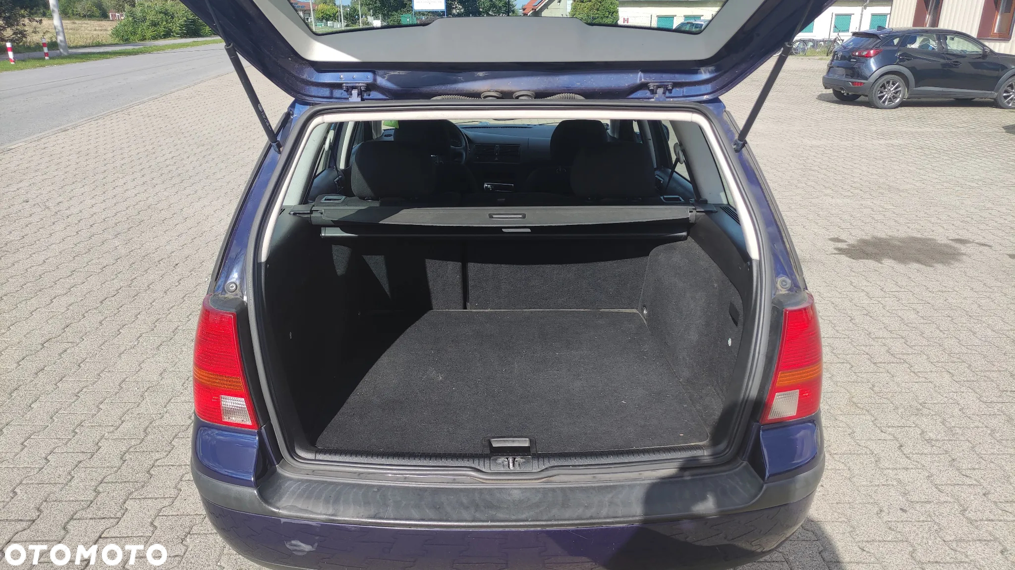 Volkswagen Golf - 16