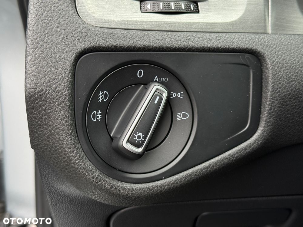 Volkswagen Golf - 15