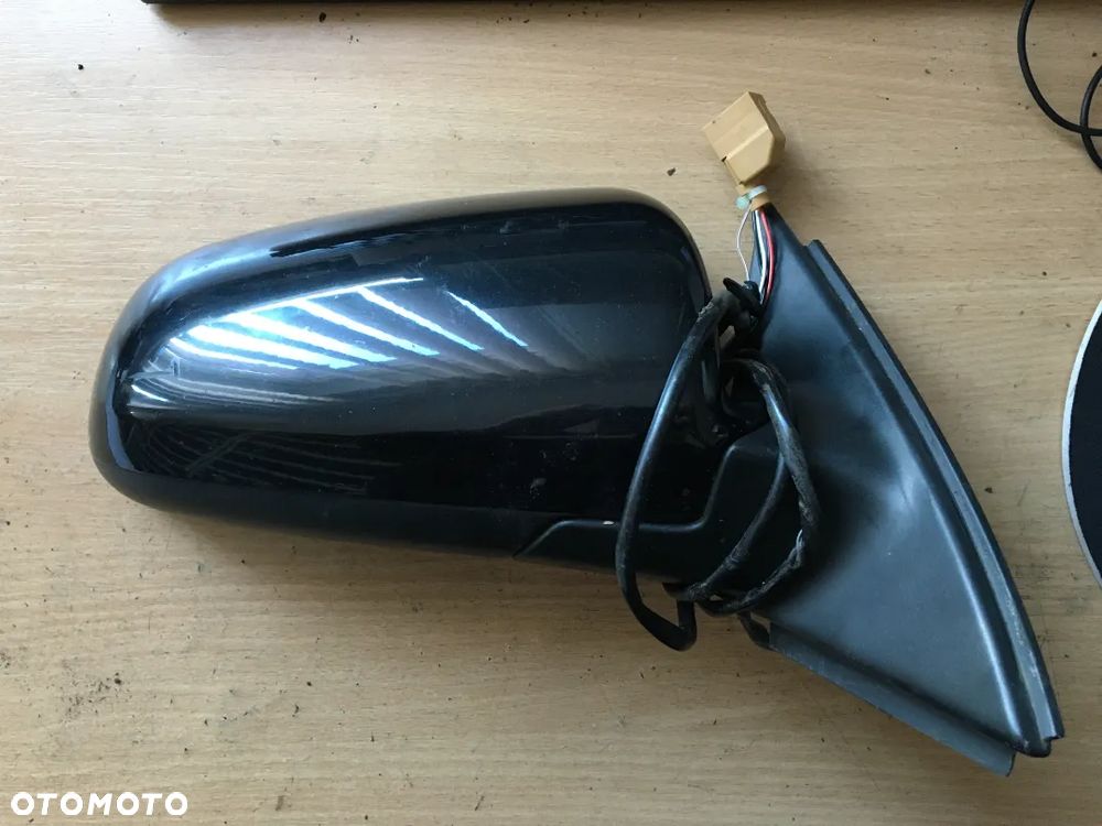 Lusterko zewnętrzne prawe 5 pin Audi A4 B7 - 3