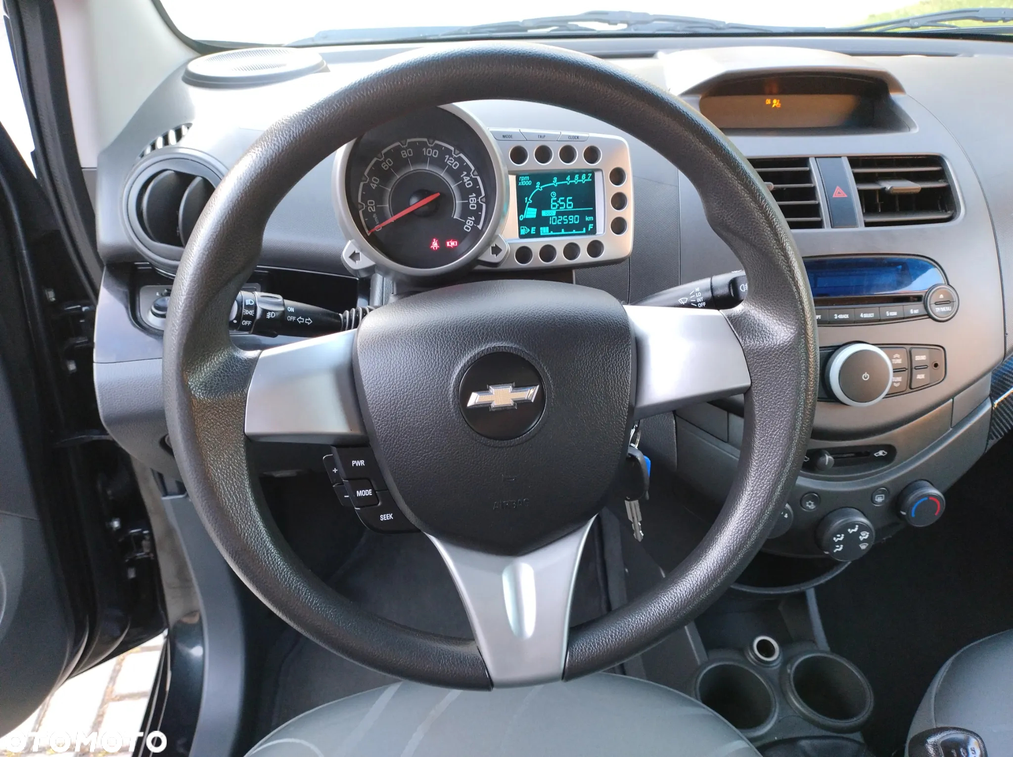 Chevrolet Spark 1.2 LT - 25