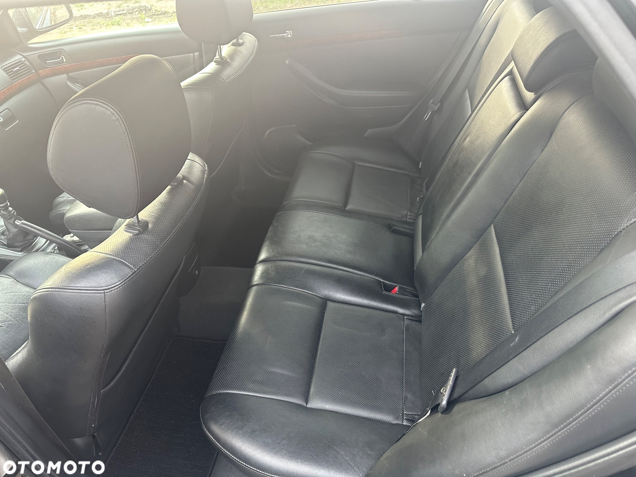 Toyota Avensis 2.2 D-CAT Executive - 18