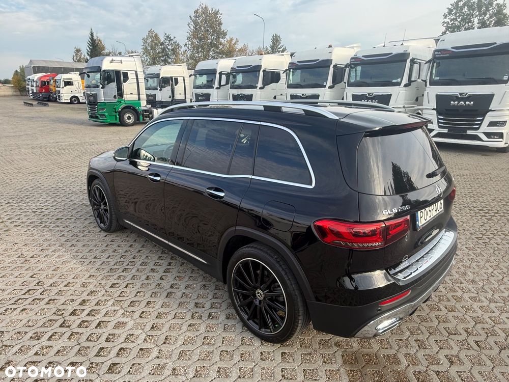 Mercedes-Benz GLB 2019