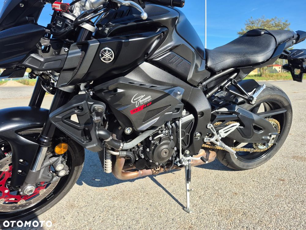 Yamaha MT - 8
