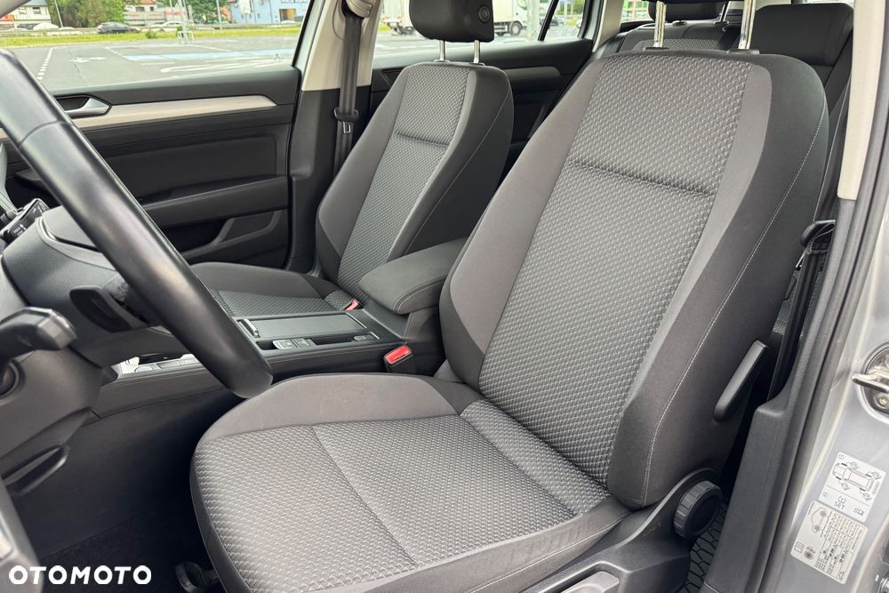 Volkswagen Passat 1.5 TSI EVO Essence DSG - 25