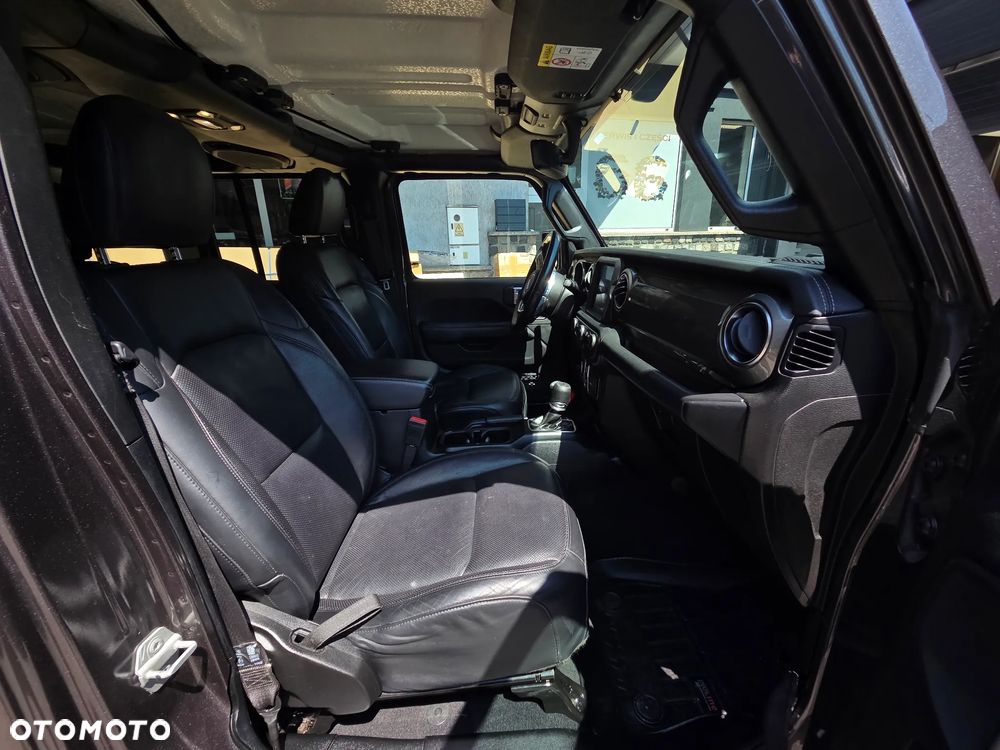 Jeep Wrangler Unlimited GME 2.0 Turbo Sahara - 31