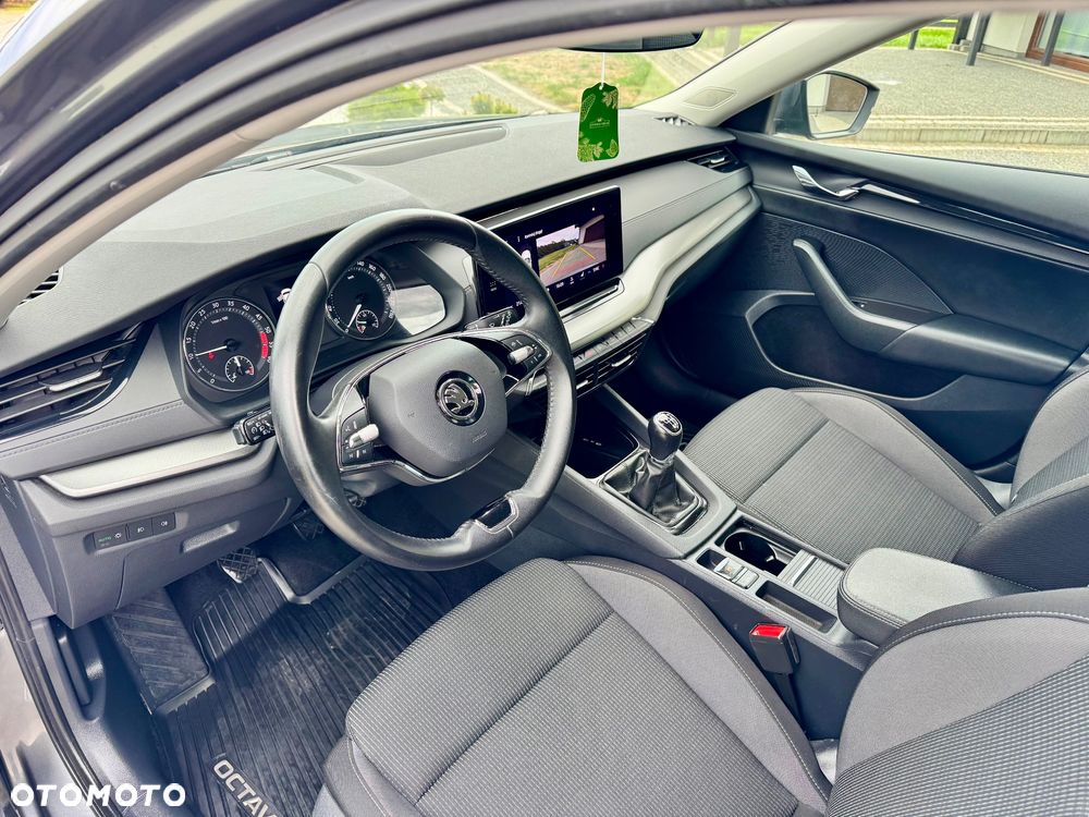 Skoda Octavia 2.0 TDI Style - 23