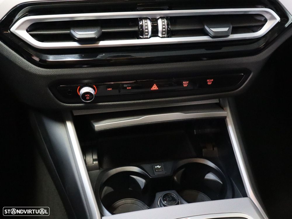 BMW 330 e Corporate Edition Auto - 23