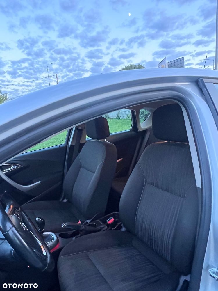 Opel Astra 1.6 Enjoy - 11