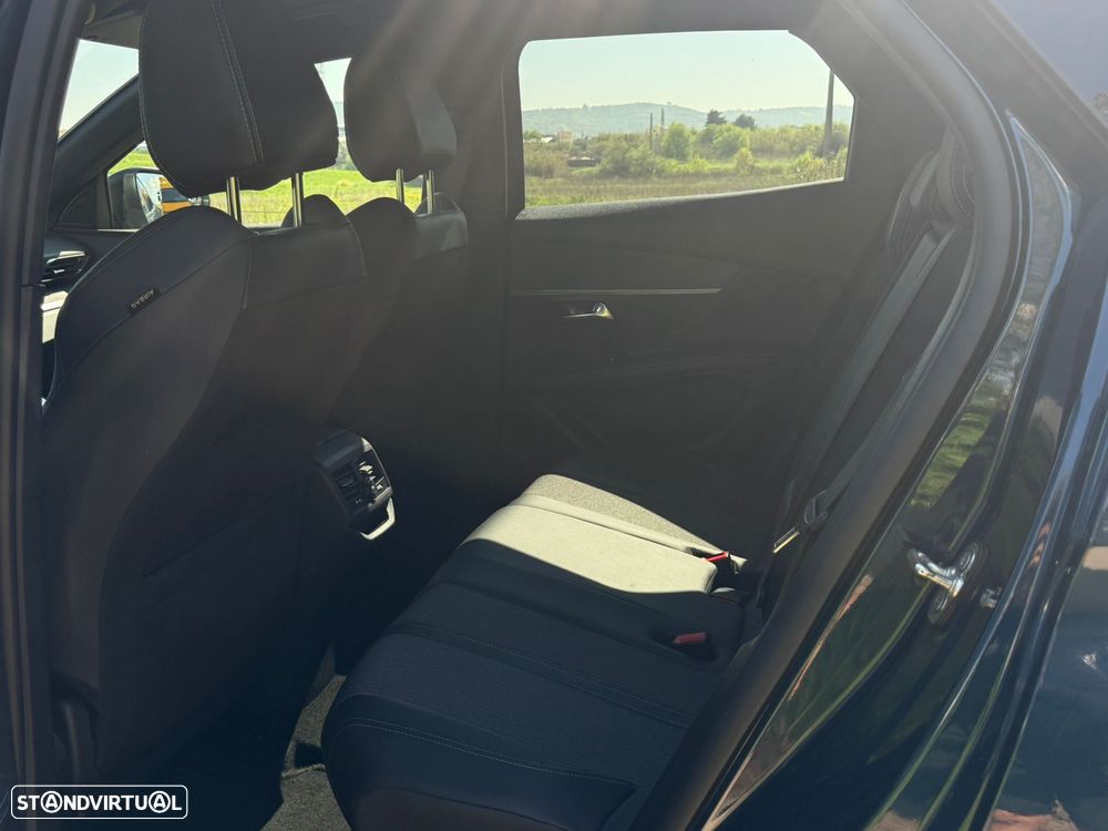 Peugeot 3008 1.5 BlueHDi Allure EAT8 - 5