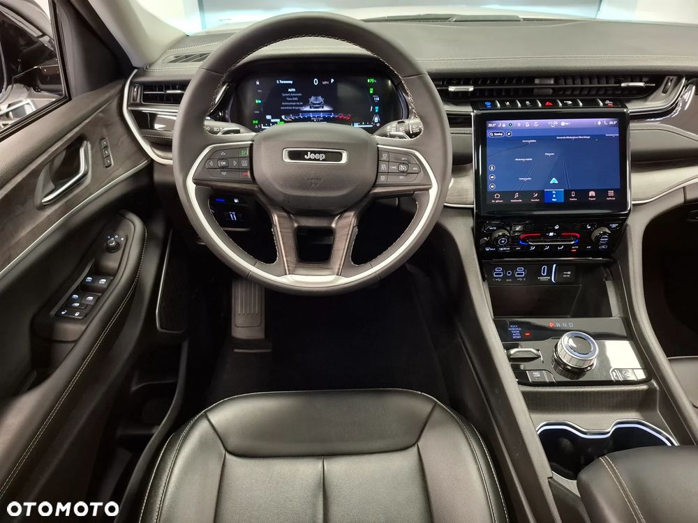 Jeep Grand Cherokee - 3