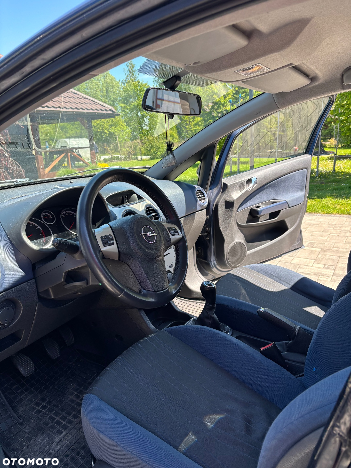 Opel Corsa 1.2 16V Essentia - 6