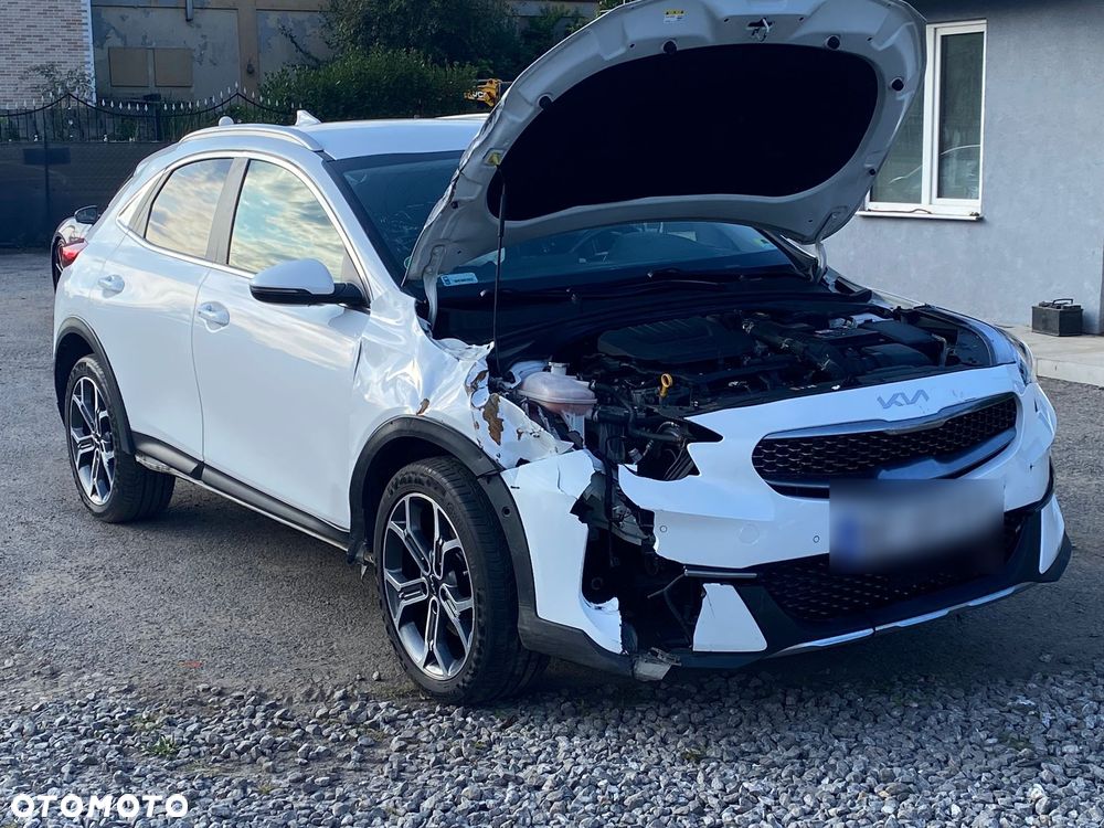Kia XCeed 1.5 T-GDI L Business Line DCT - 4