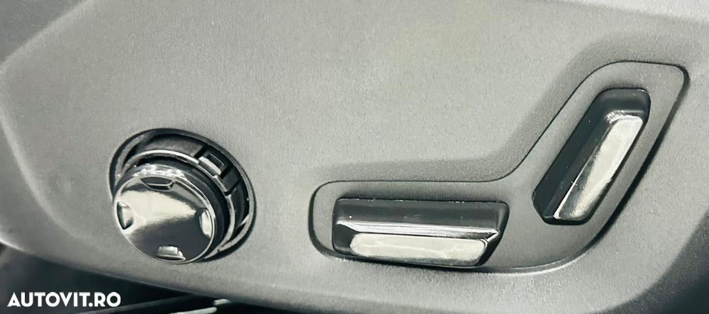 Volvo XC 60 D5 AWD Geartronic Inscription - 11