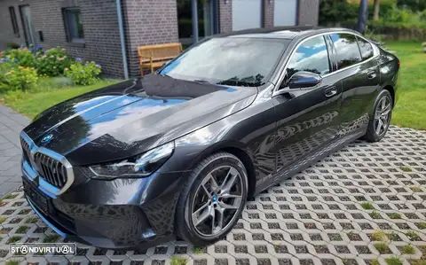 BMW i5 eDrive40 Edição Desportiva M - 1