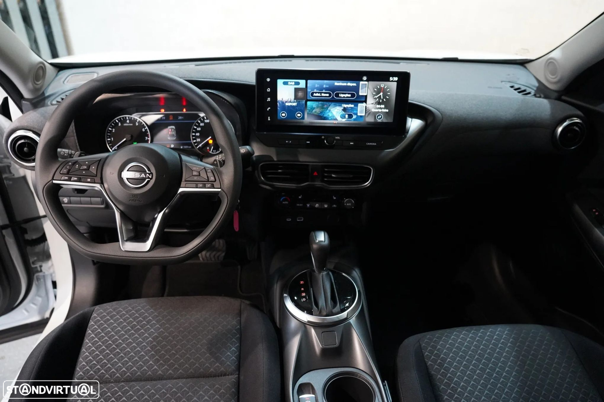 Nissan Juke 1.0 DIG-T N-Design DCT - 25