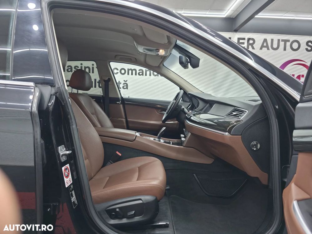 BMW Seria 5 535d xDrive AT - 12